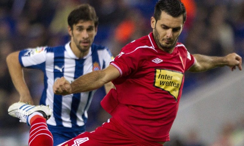 Video: Rakitić zabio Espanyolu s bijele točke, Negredo u nadoknadi spasio bod desetorici Seville