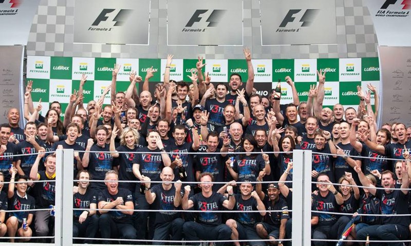 Vettel: "Znao sam da nisam nigdje pogriješio. Vidio sam sve zastave i njihove boje"