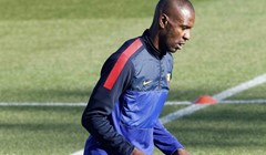 Eric Abidal nastavlja karijeru u Monacu, novo pojačanje prvoligaškog povratnika