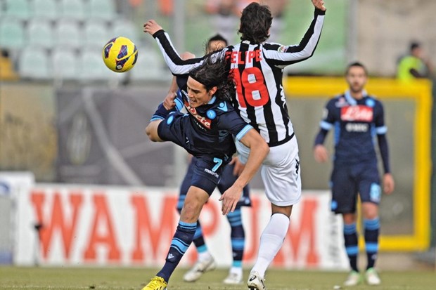 Napoli odbio 55 milijuna eura za Cavanija