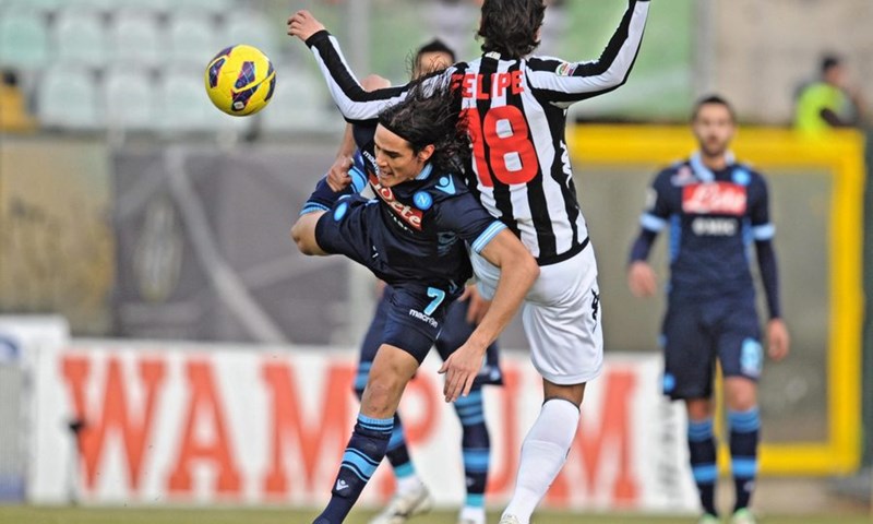 Napoli odbio 55 milijuna eura za Cavanija