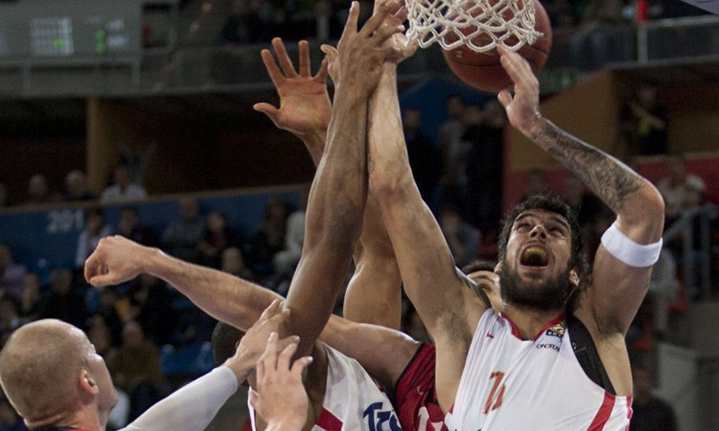 Tabakova Caja skinula i europske prvake, Darko Planinić debitirao u porazu Maccabija