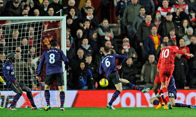 Video: Southampton autogolom Do Prada poklonio Arsenalu bod