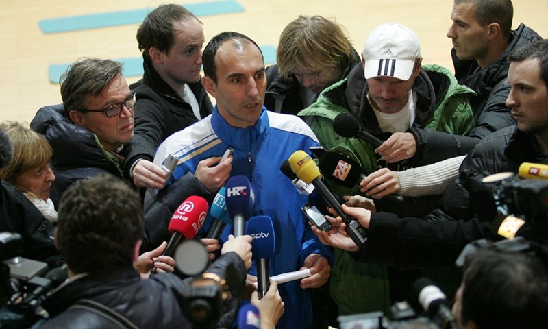 Jurčić: "Treba nam stoper, ali otvoren je lov i na igrače na drugim pozicijama"