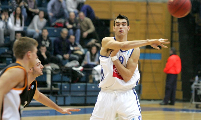Cibona od dominantnog početka do teškog posla u Trnskom, Šarić nadomak triple-doublea