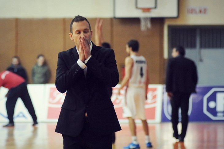 Anzulović nakon neočekivanog domaćeg poraza: "Sram me što sam bio ovdje i što su nas ljudi gledali"