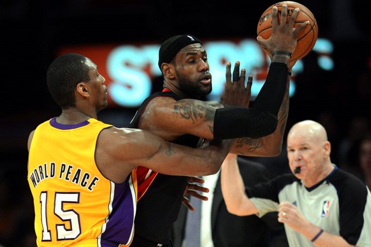 Lakše je pogoditi nemoguće nego izdržati LeBronov nalet