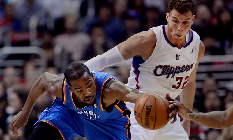 Video: Irving poput LeBrona, Durant primirio Clipperse