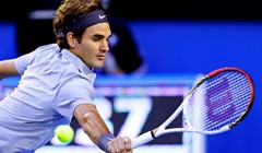 Federer u pet setova izborio deseto uzastopno polufinale, Murray još jednom uvjerljivo