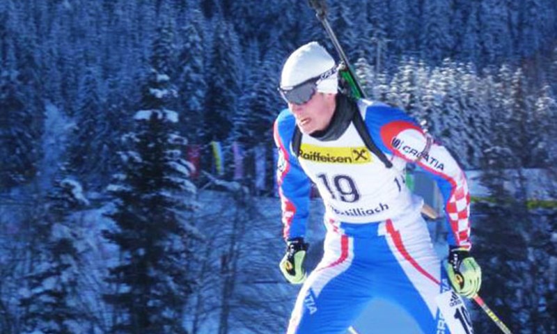 Hrvatski biatlonac Dino Butković osvojio srebro na juniorskom Svjetskom prvenstvu