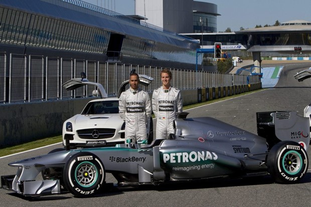 Video: Na stazi u Jerezu predstavljeni novi bolidi Mercedesa i Toro Rossa