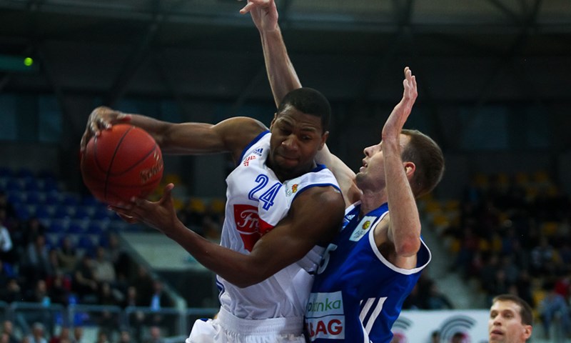 Cibona iščupala pobjedu u derbiju, Zadar popustio u završnici
