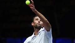 Tomic bez break lopte izbacio Karlovića na početku kvalifikacija Pariza