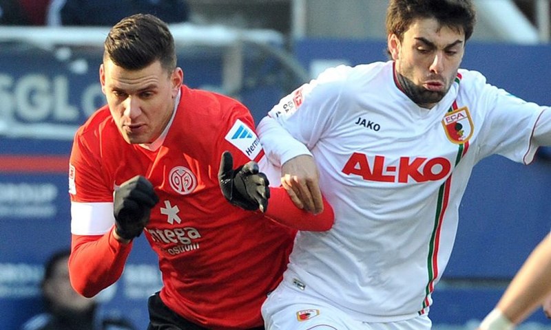 Video: Klasnić bez prilike s klupe, Augsburg iskoristio igrača više za bod
