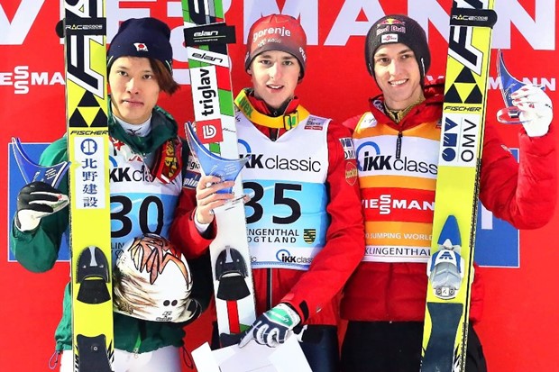 Video: Slovenska senzacija Jaka Hvala osvojio Klingenthal