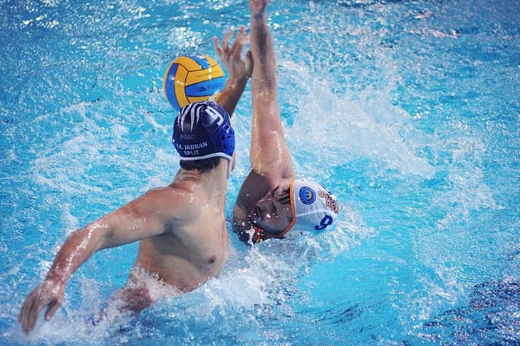 Druga pobjeda Primorja, Mornar slavio u Beogradu, Jug se mučio u Budvi