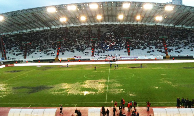 Zbog potopljenog travnjaka službeno odgođen derbi na Poljudu, nova utakmica u srijedu