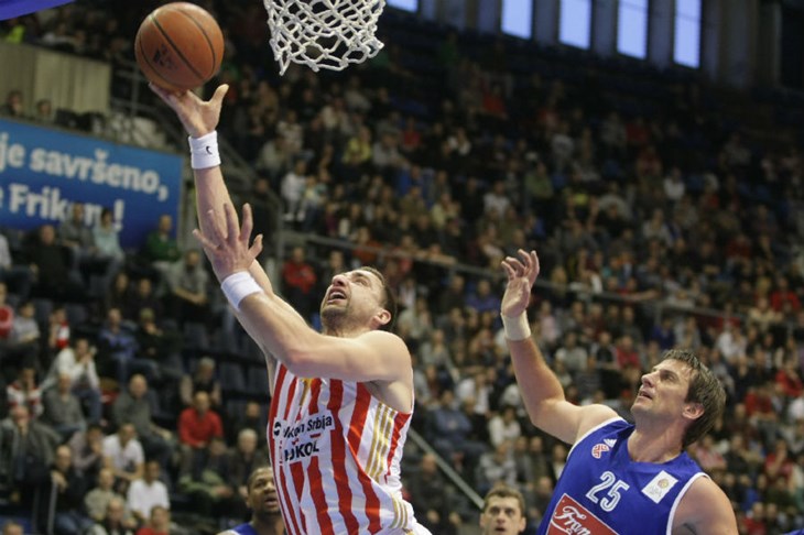 Crvena zvezda u završnici jača od Cibone, presudila Simonovićeva trica