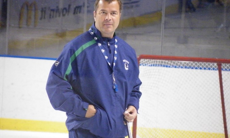 Alain Vigneault novi trener NY Rangersa, Lindy Ruff preuzeo Dallas Starse