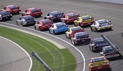 Video: Carl Edwards prekinuo niz od 70 utrka bez pobjede trijumfom u Phoenixu