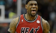 Video: Nuggetsi zadali novi udarac Hawksima, Heat do rekordne 15. pobjede