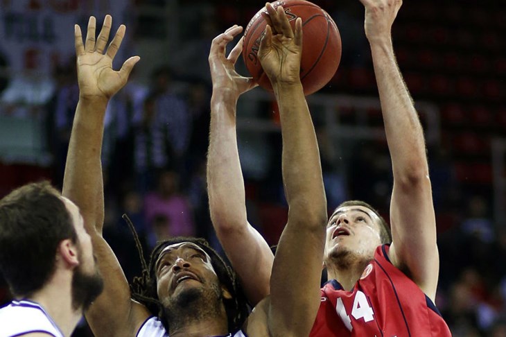 Tabakova Caja Laboral dvaput dobivala istu utakmicu