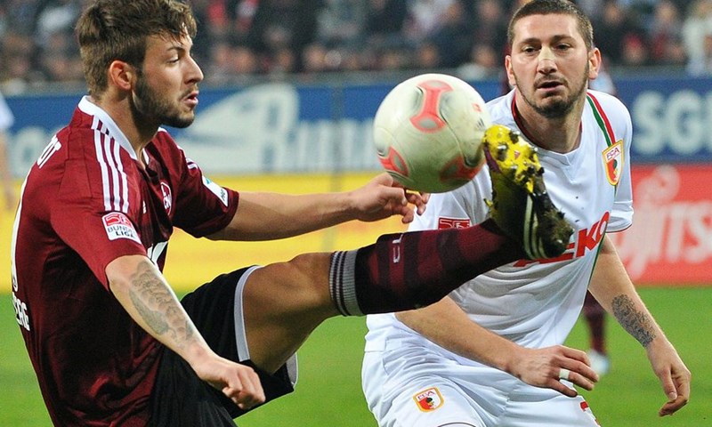 Video: Nürnberg odnio bodove iz Augsburga usprkos velikom kiksu vratara Schäfera