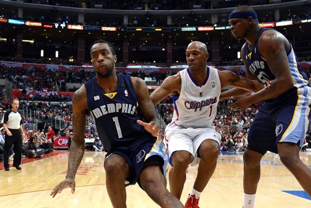 Video: Memphis, Denver i Miami nastavili serije, ozljeda Bryanta u porazu Lakersa