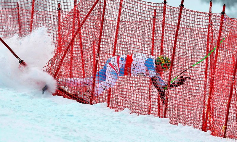 Nova otkazivanja u Lenzerheideu, Hirscher obranio Veliki kristalni globus