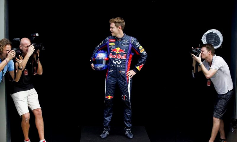 Svjetski prvak Sebasitan Vettel najbrži na oba treninga na otvaranju nove sezone