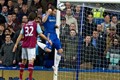 Video: Berbatov potopio bivši klub i nanio drugi poraz Tottenhamu, Chelsea preuzeo treće mjesto