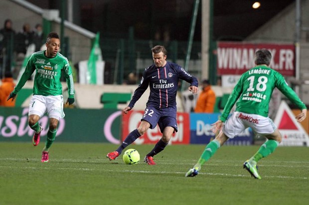 Video: Ibrahimović zabio "panenku", Saint Etienne protiv PSG-a nadoknadio 0:2