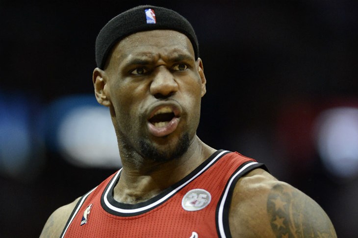 Koliko je jednostavno baciti alley-oop dodavanje za LeBrona?