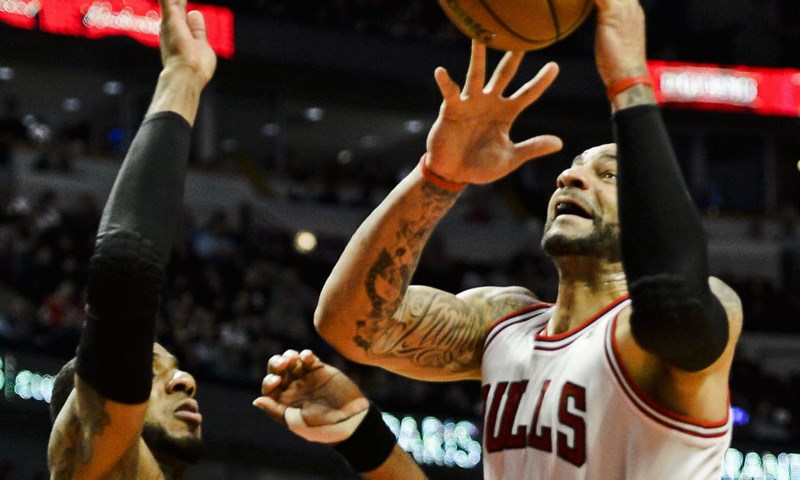 Video: Poraz Bullsa od Blazersa uz lakšu ozljedu Rosea, Lakersi slavili protiv Warriorsa