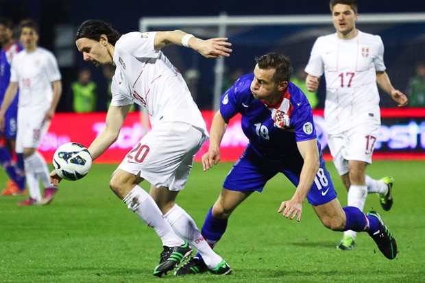 De Jong i Montolivo "podebljali" Milanovu bolnicu, Srbija do daljnjega bez Subotića