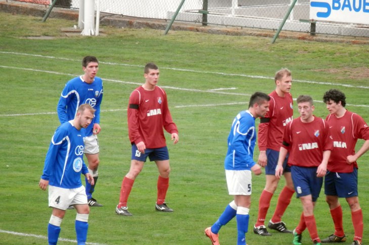 Pomorac golovima u prvom poluvremenu nastavio uspješan proljetni niz, Šibenčanima drugi uzastopan poraz