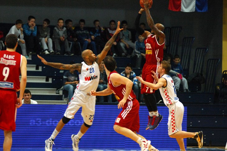 Cedevita ipak odustala od novog razigravača, Theodore se vraća u Tursku