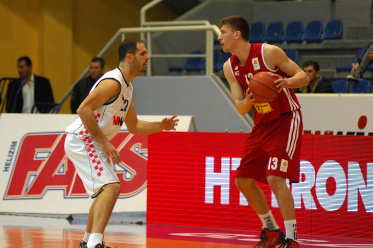 Igokea u utakmici s malo koševa povela protiv Širokog  2-1