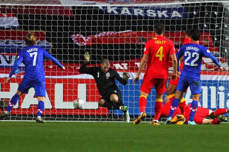 Lovrenovi usponi i padovi sa sretnim završetkom, Eduardo ponovno koban za Wales