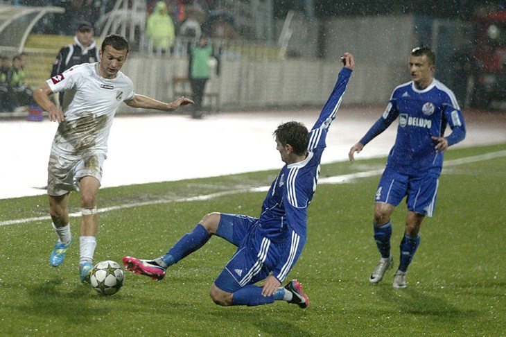 Video: Rijeka slavila na krilima Leona Benka, Slaven Belupo nastavio s lošom formom