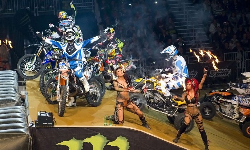 Foto: Motokros spektakl ostavio bez daha publiku u zagrebačkoj Areni