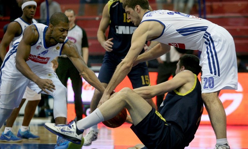 Zagreb jako dobar, Cibona kroz muke do nove pobjede