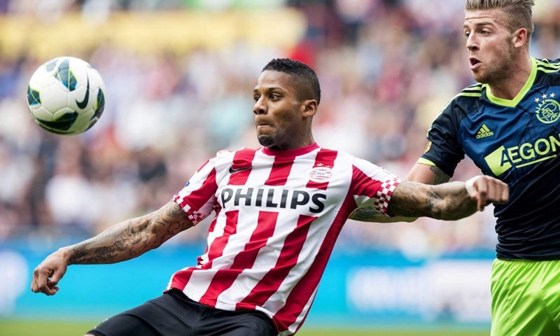 Video: Ajax napravio veliki korak ka obrani naslova pobijedivši PSV u Eindhovenu