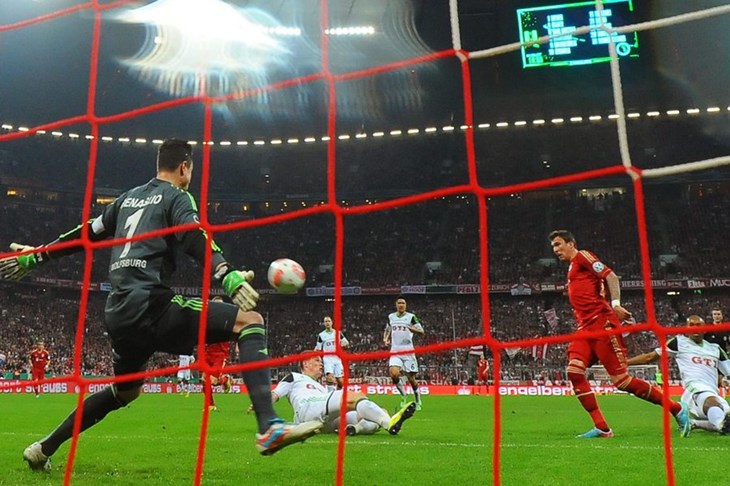 Bayern osigurao finale Kupa: Mandžukić načeo, Robben, Shaqiri i Gomez dokrajčili Wolfsburg