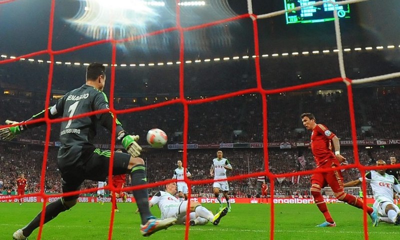 Bayern osigurao finale Kupa: Mandžukić načeo, Robben, Shaqiri i Gomez dokrajčili Wolfsburg