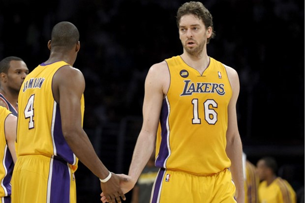 Video: Rasterećeni Lakersi dohvatili sedmo mjesto Zapada, Curryju rekord u tricama