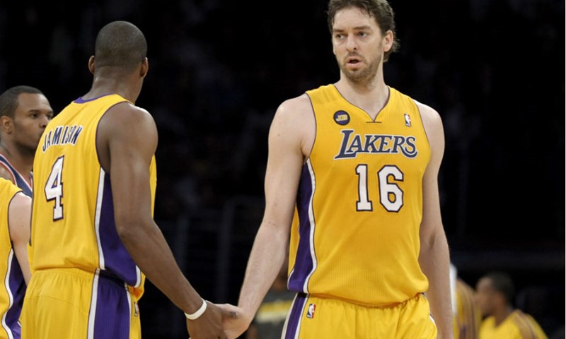 Gasol prihvatio Bryantov savjet i odlazi u Njemačku na rješavanje problema s koljenima