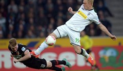 Video: Borussia (M) preko bijele točke bliže Europi, Augsburg s igračem manje praznih ruku