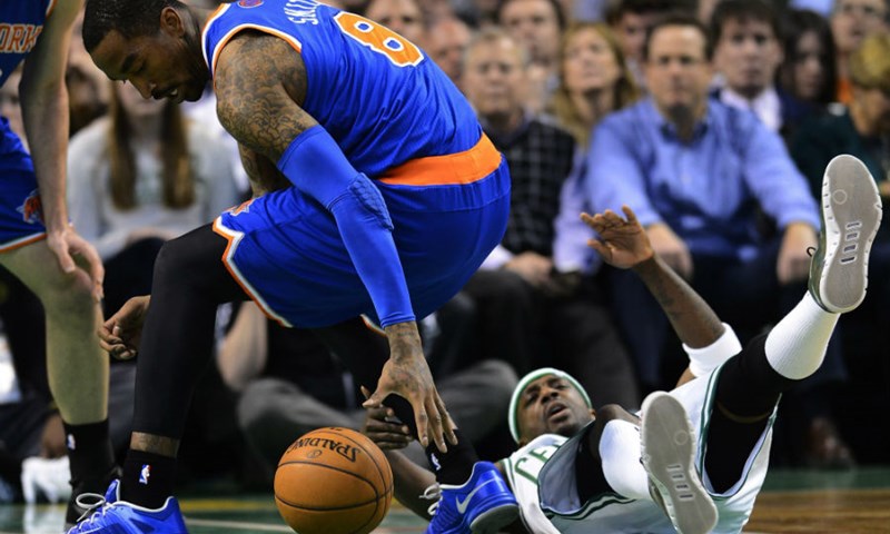 J.R.-u Smithu priznanje za najboljeg šestog igrača NBA sezone