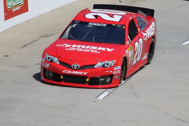 Video: Matt Kenseth s prve startne pozicije do pobjede u Kansas Cityju